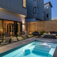 Sunny Modern Oasis