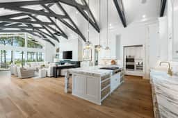 15 Bald Eagle • Oceanfront, Direct Beach Access, 8BR, Heated Pool & Spa - Image 4